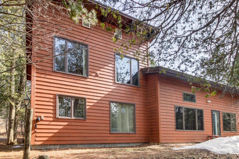 Family Cabin with Private Dock on Caribou Lake!